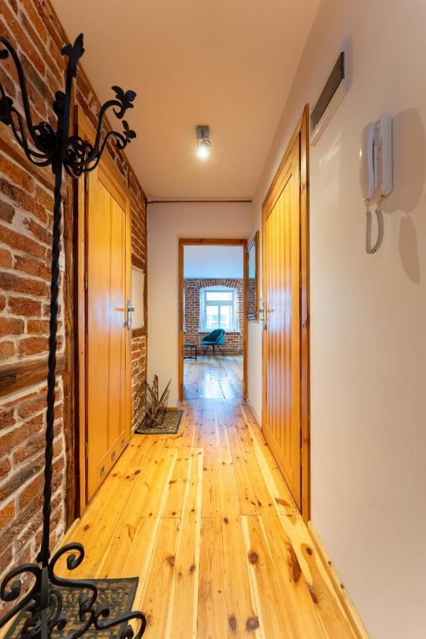 Apartament 1886 - Doba Do 14-00 - W Scislym Centrum Z Widokiem Na Majowke - By Space Apart Jelenia Góra Exterior foto